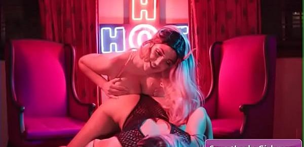 trendsSexy big tit lesbian hot babes Alexis Fawx, Angela White eating pussy in the light of neons